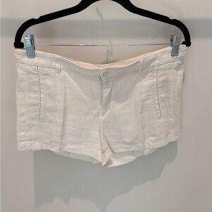 Vince Cream Linen Shorts